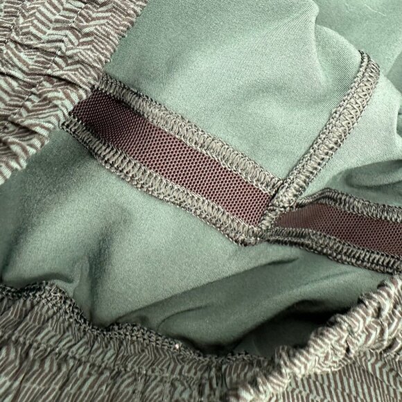 Lululemon Mens Green Patterned Pace Breaker Athletic 9" Shorts Size L - Picture 8 of 11